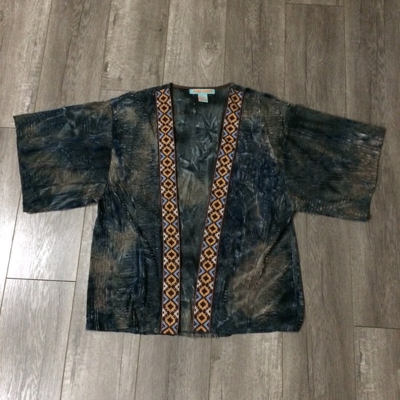 Flying Tomato Tops - Flying tomato Boho velvet kimono small